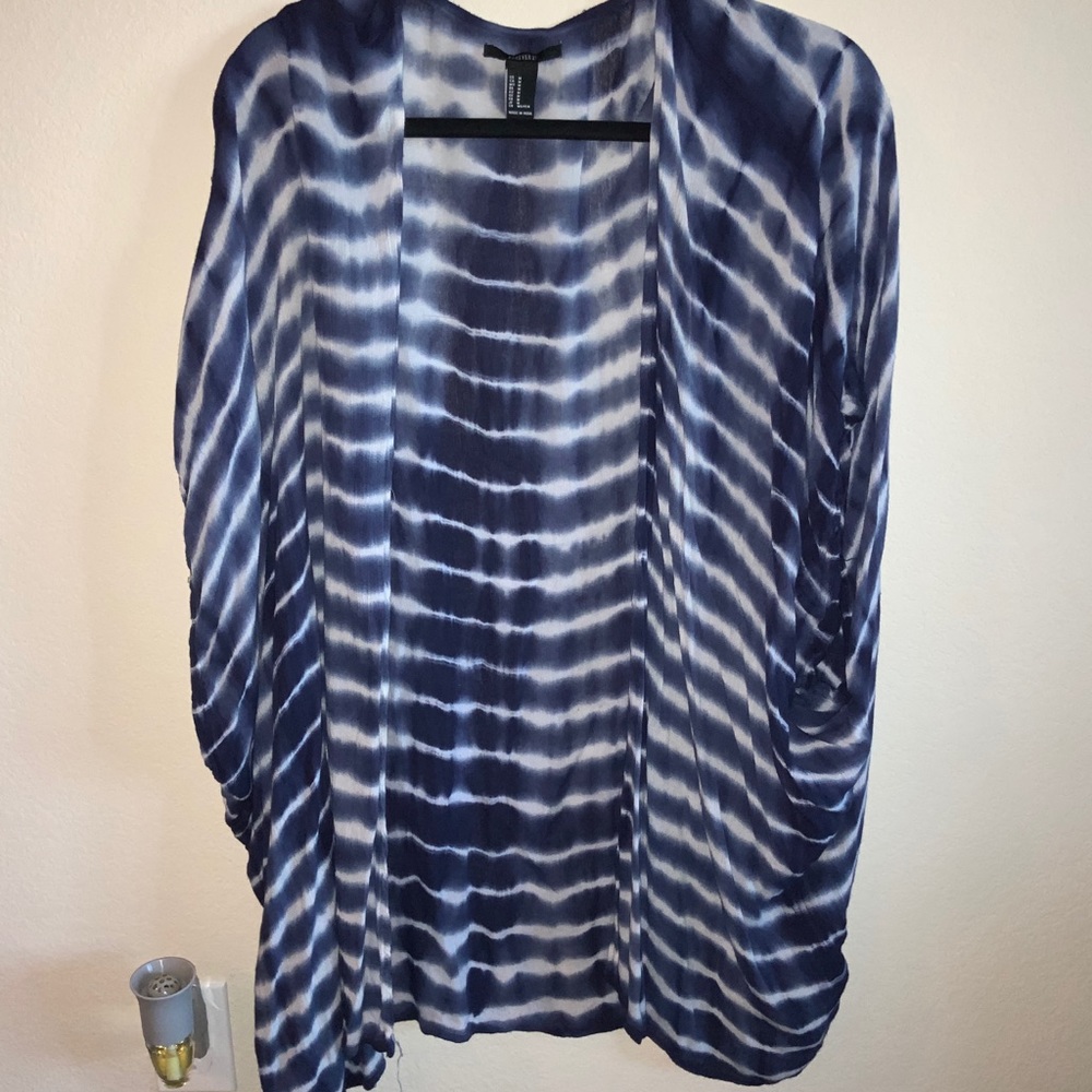 Short sleeve cardigan